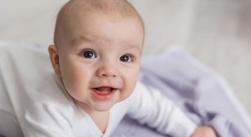 Három kisfiú sírt fel a győri kórházban szerdán