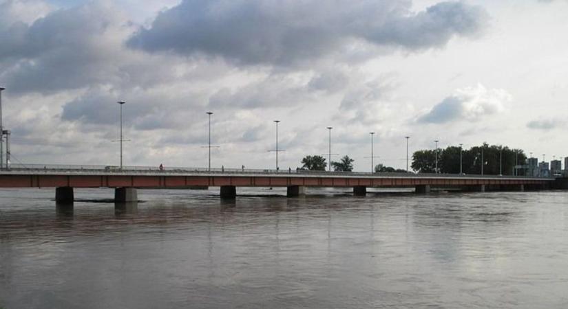 Felborult egy menekülteket szállító csónak Horvátországban, halálos áldozat is van