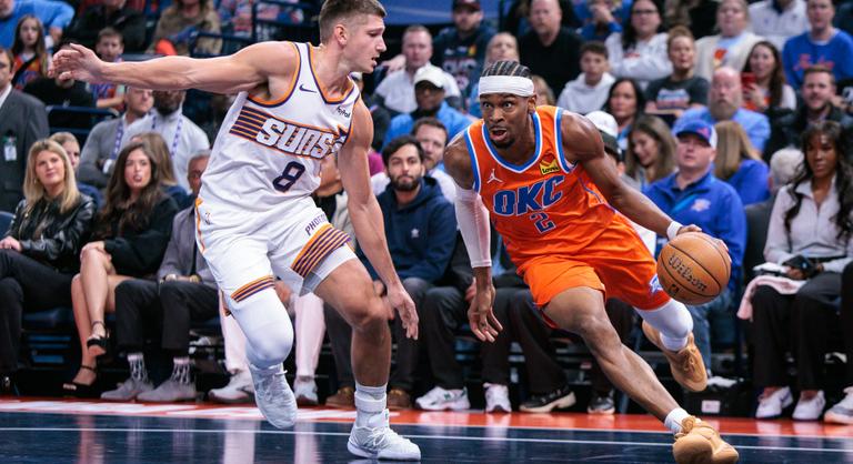 Rekordbeállítás az éjszaka, továbbra is félelmetes tempóban menetel a címvédő