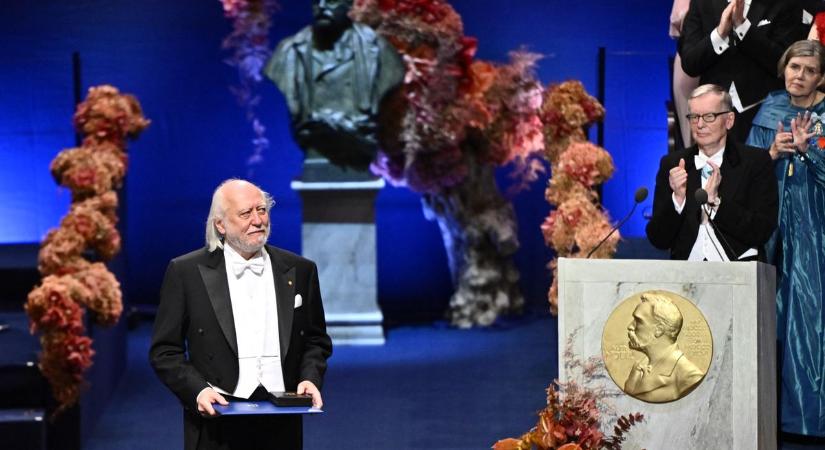 Krasznahorkai László átvette irodalmi Nobel-díját Stockholmban