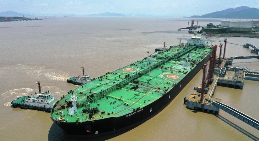 Elképesztő videó: így rohanták le az amerikaiak a venezuelai szupertankert