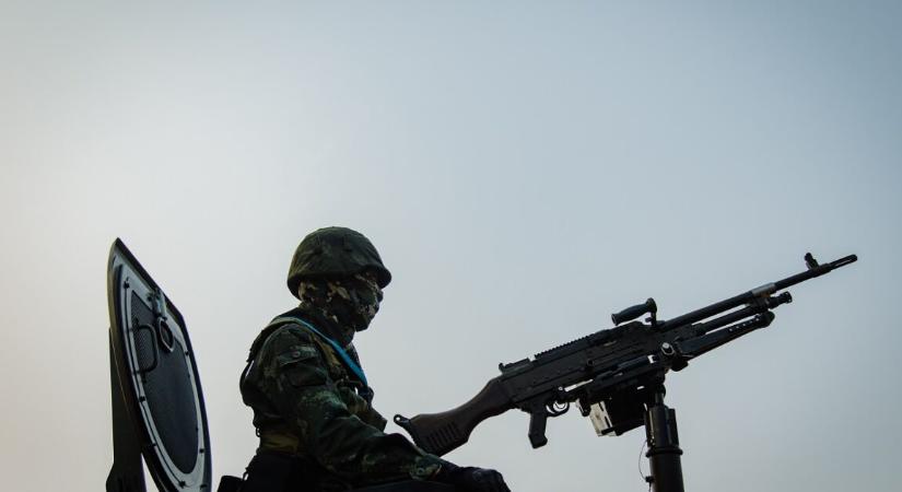 Kegyetlen katonai légicsapás ért egy kórházat – 34 ember meghalt