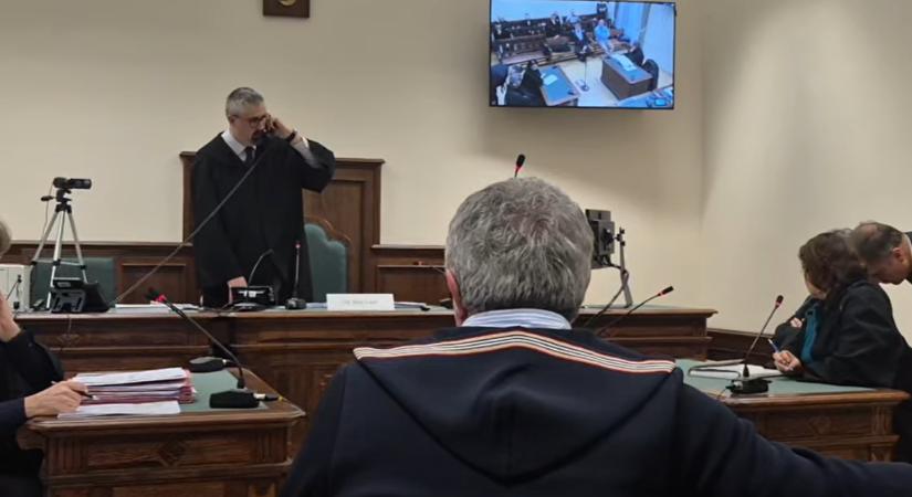 Újabb rendszerhiba Németh Szilárd, elveszett felvételek miatt megismételt tárgyalásán