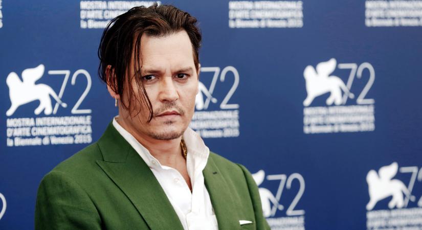 Johnny Depp hozza el nekünk Bulgakov beszélő fekete macskáját