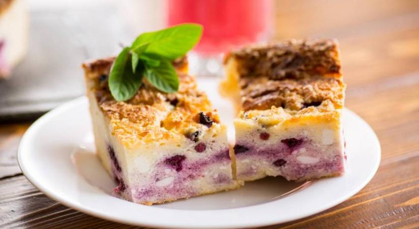 8 csodás gyümölcsös-túrós süti: egy morzsa sem marad belőlük
