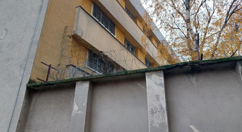 Újabb tanú beszélt a Szőlő utcai rémségekről: „Lesz.pott a konyhában”