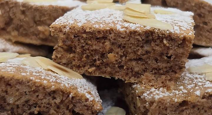 Puha, gyors diós kevert süti: utolsó pillanatos vendégváró is lehet