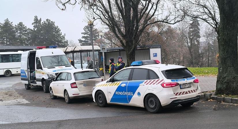 Rendőrök lepték el az egri nagybuszmegállót – beindult a találgatás, mi történhetett – videóval