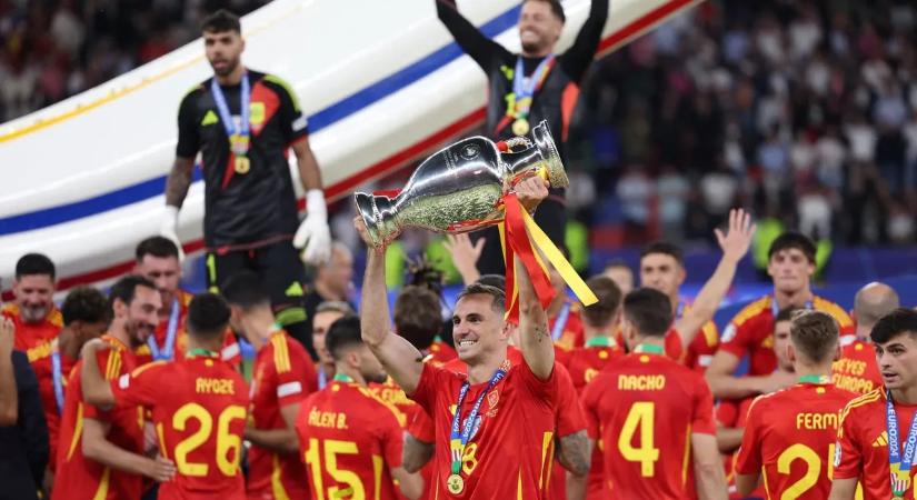 Nem ismeri a vereség ízét a spanyolok és a PSG csillaga – sztárportré Fabián Ruizról