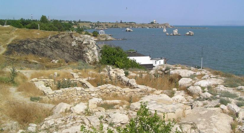 Letartóztattak egy orosz régészt, mert a megszállt Krím-félszigeten végzett ásatást, megrongálva a lelőhelyet