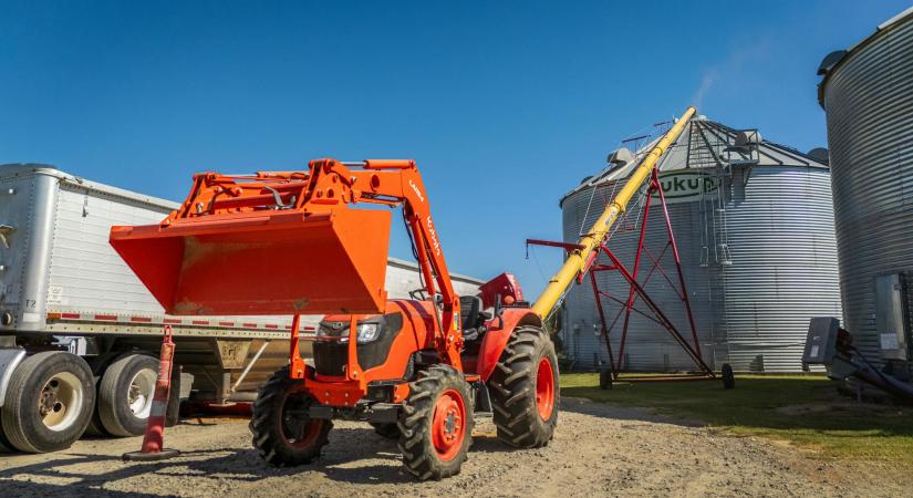Emelést és rakodást segítő eszközök a mezőgazdaságban