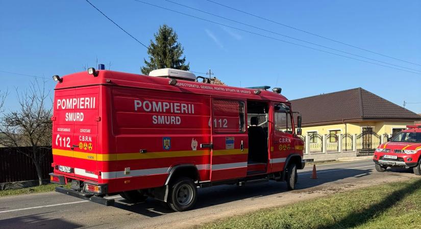 Gázszivárgás miatt telepítettek ki három személyt egy lakóházból