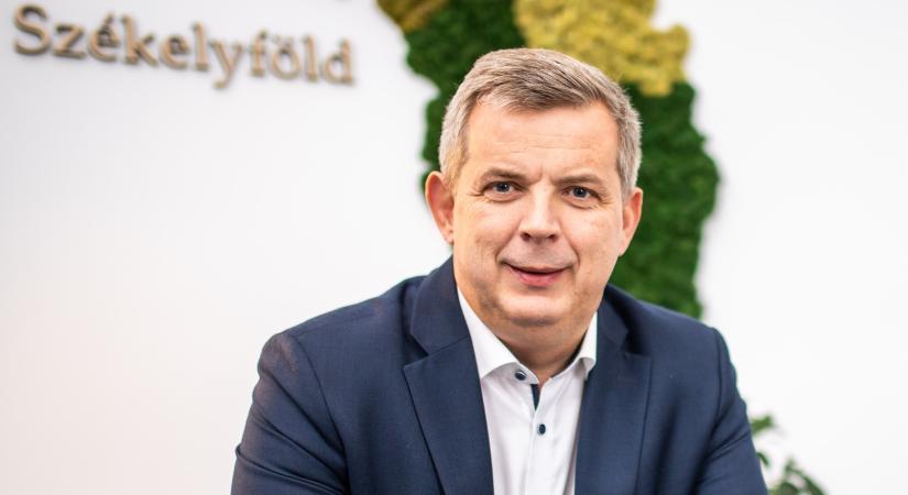 Elég! Bukarestben szólalt fel a focimeccseken tomboló magyarellenesség miatt az RMDSZ képviselője (VIDEÓ)