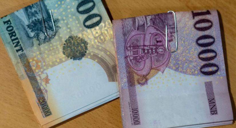 Rendkívüli hírt kaptak a nyugdíjasok karácsony előtt, komoly pénzről van szó