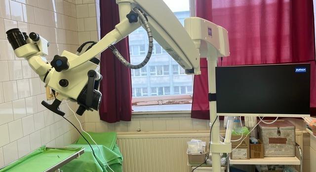 Új diagnosztikai mikroszkóp a Fül-orr-gégészeti osztályon