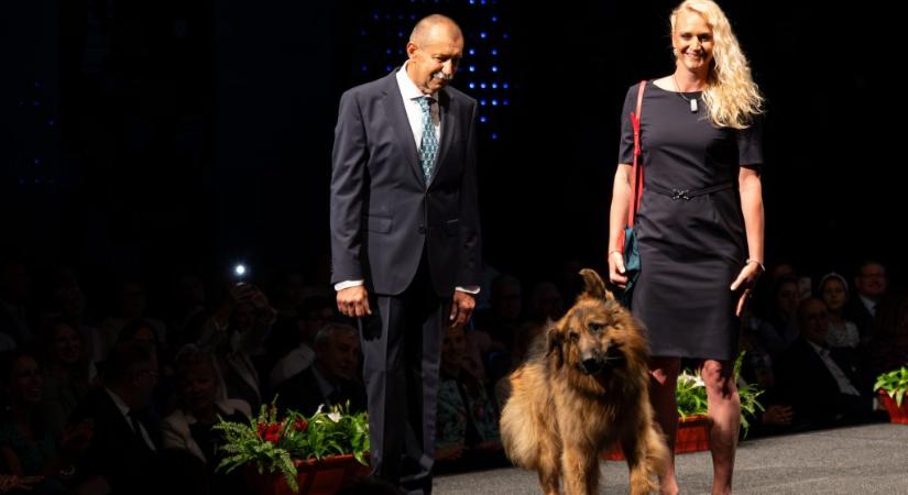 Szobrot állítanak Lehoczki Lászlónak