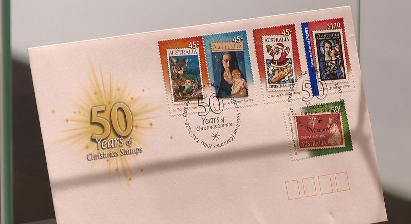 Közel háromszáz ország karácsonyi bélyegeit láthatjuk a Déri Múzeumban – fotókkal