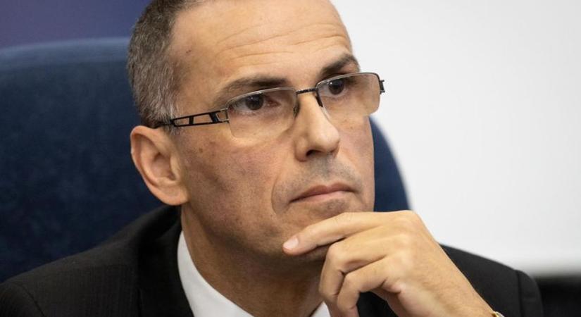 A főügyész élesen bírálja a Beneš-dekrétumok megkérdőjelezését büntető törvényjavaslatot