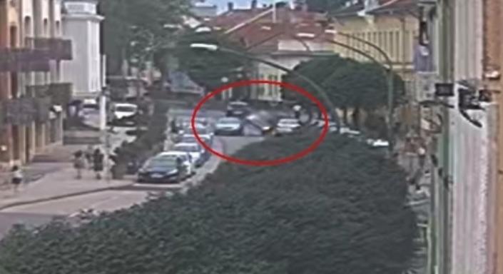 Öt autót tarolt le, nem is vezethetett volna a kaposvári ámokfutó