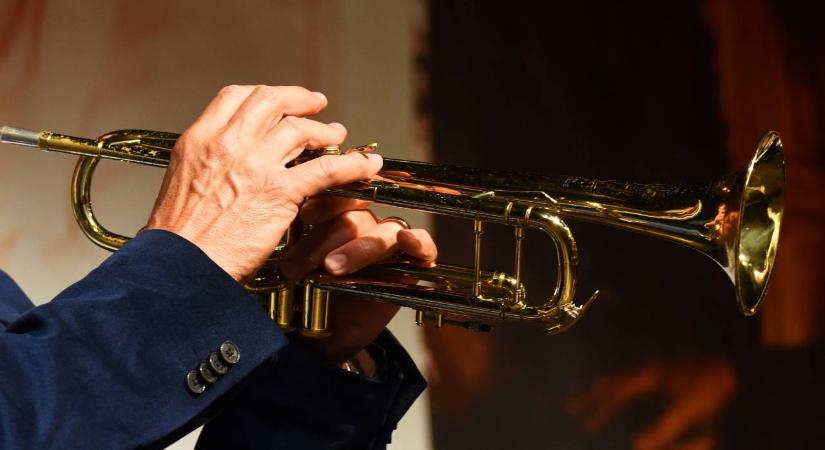 Itt a TV2 nagy bejelentése: egy ikonikus műsor tér vissza szilveszterkor!