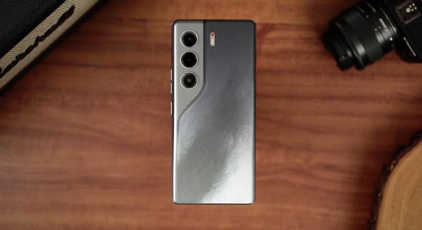 Érdekes technológiai megoldás jöhet a mobilok zoomolásra szolgáló kamerájánál