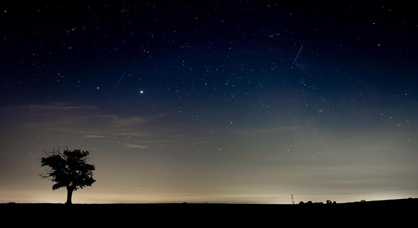 Óránként akár 150 hullócsillagot is lehet látni a Geminidák meteorraj érkezésével szombat éjszaka
