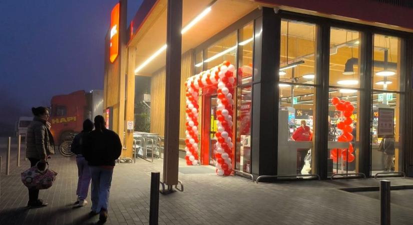 Ennek most ezrek örülhetnek, megnyitott a legújabb Penny Fejérben