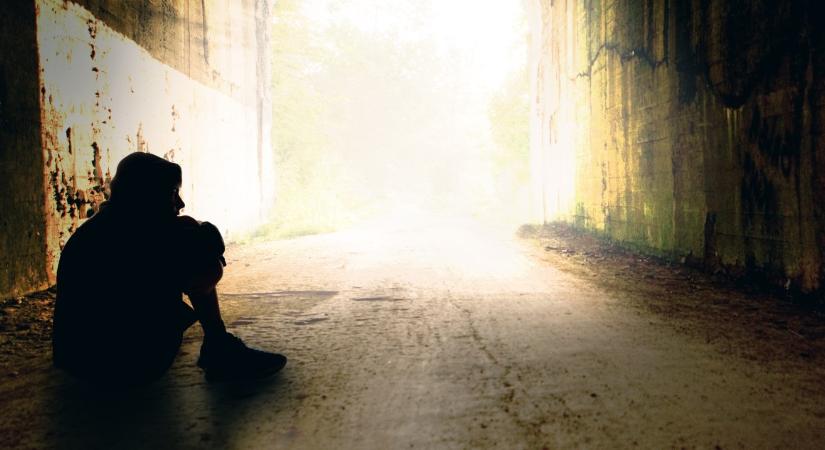 Fiatalkorú elkövetők: az állam képtelen jó útra terelni a családi háttér nélküli gyerekek többségét