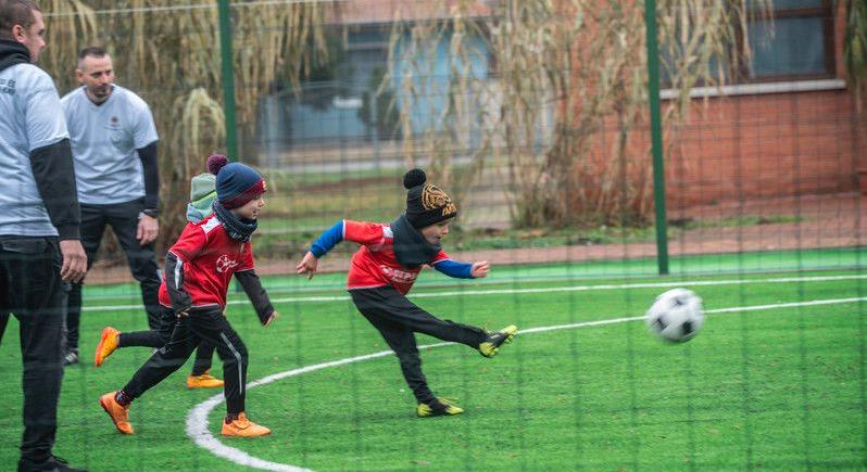 Műfüves pályát avattak Hajdúböszörményben