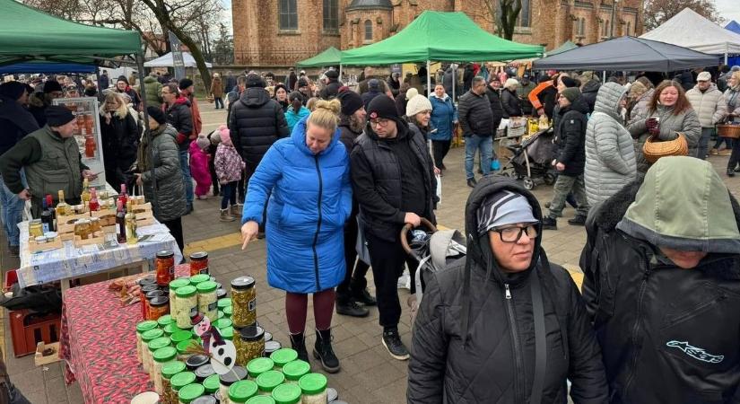 Közel száz kiállító lesz a bátaszéki adventi termelői piacon