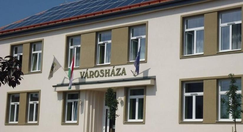 Időközi választást tartanak vasárnap Tabon