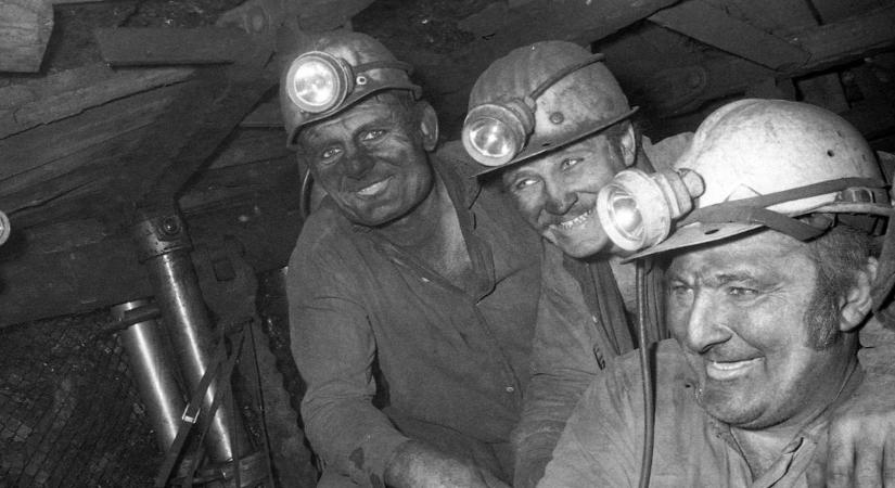 Új szobor kerülhet a buszpályaudvar mellé, a bányászatnak állítanának emléket