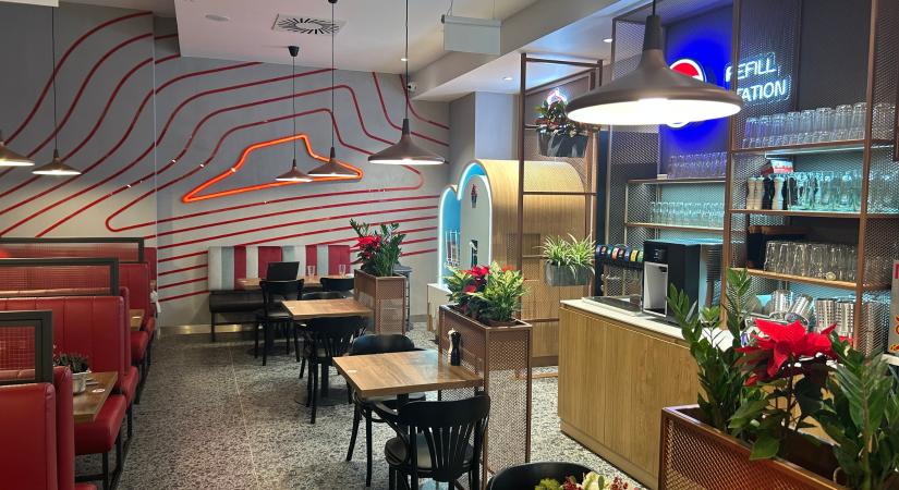 Új Pizza Hut: érkezik a robotpincér, Bella és az önkiszolgáló fagyipult