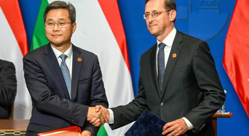 Továbbra sem kell kiadnia az államnak a kínai gigahitel részleteit