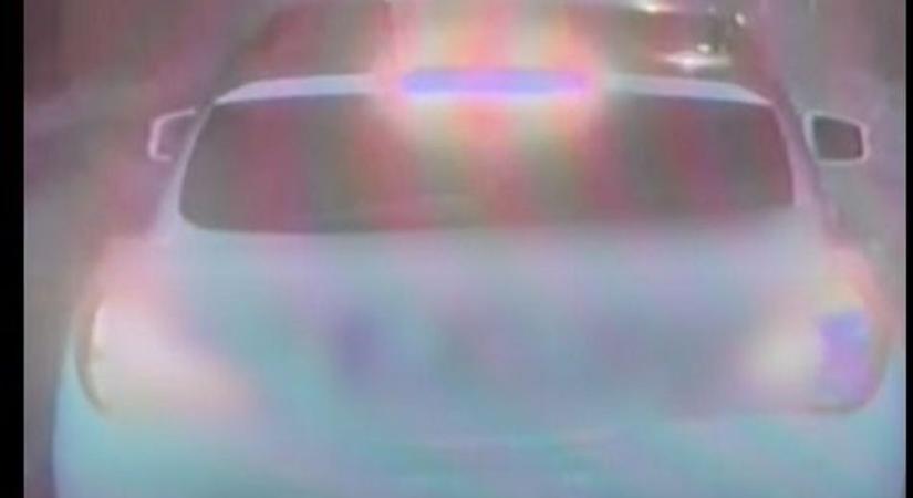 Büntetőfékezésből karambol a Balaton-parton, videón a közveszélyes autós