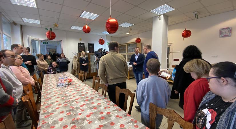 A Hódvilág Tisza Sziget jóvoltából mosogatógép is érkezett a Liliom Napközi Otthonba