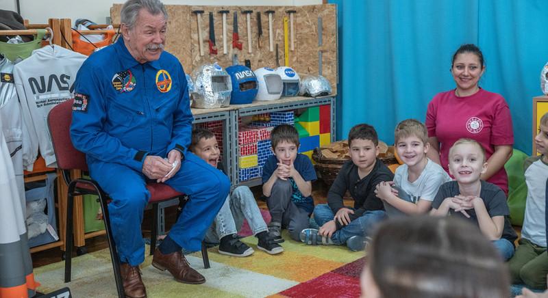 Farkas Bertalannal tökéletesítették űrutazási projektjüket a hajdúböszörményi ovisok