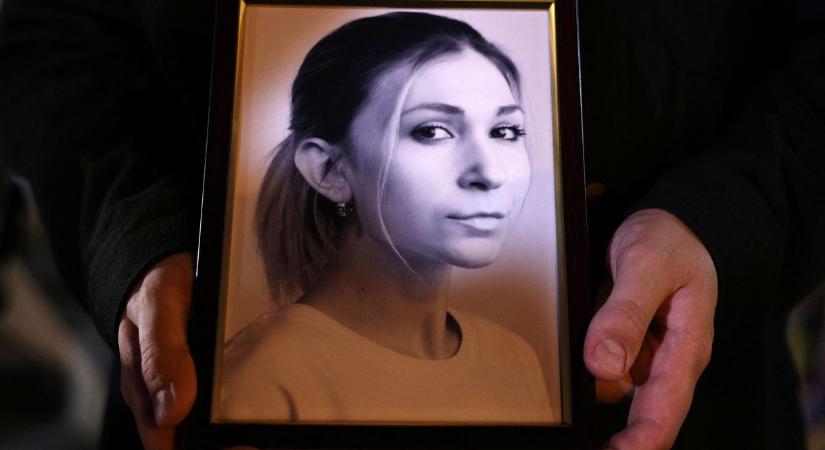 „Egykor gyönyörű nő lehetett, de múmiává vált: sárga bőr, haj. Alig élt” – az orosz fogságban meghalt ukrán újságíró utolsó napjairól beszélt egy rabtársa