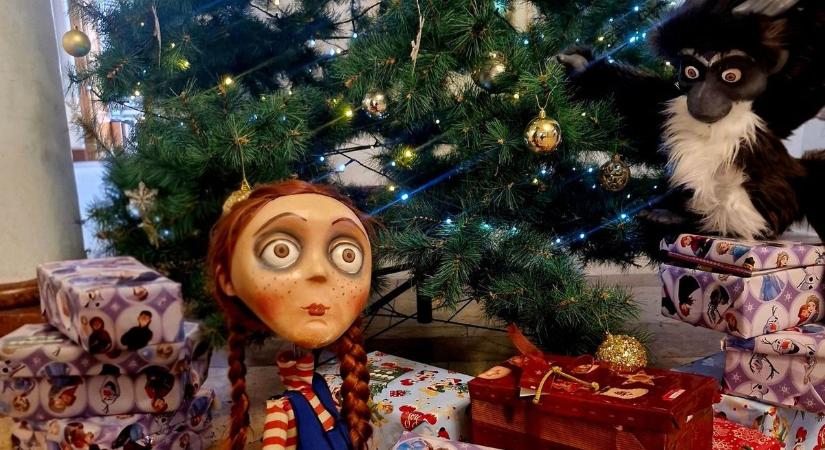 Harisnyás Pippi is csatlakozott a Bartók Színház karácsonyi adománygyűjtéséhez