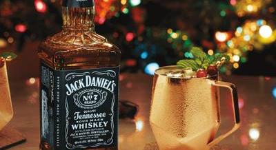 Más, mint a többi, ez JACK – Az ünnepek alatt is különleges Jack Daniel’s italok varázsolnak el a bárokban és otthon