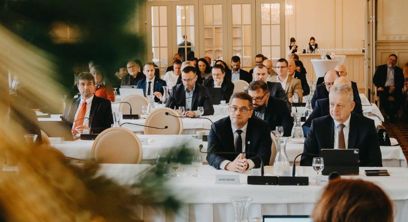 Beruházásokkal és felelős vagyongazdálkodással zárja az évet Nagyszombat megye