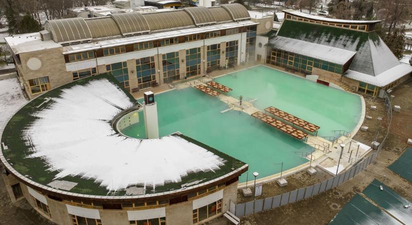 Nem kell aggódnunk: így mehetünk a téli szünetben a harkányi fürdőbe!