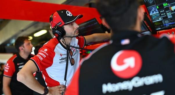 „Fernando felbosszant, de egy legenda” – Ocon