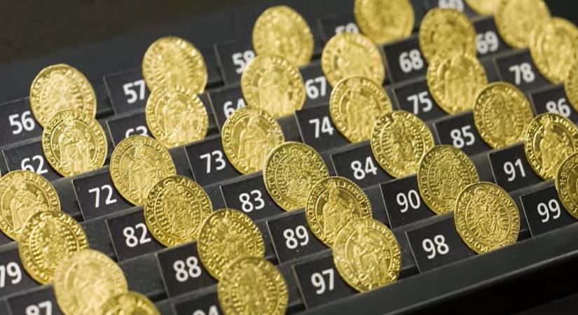 Hatalmas aranykincs került elő egy uborkaföldről, Szabolcs megyében