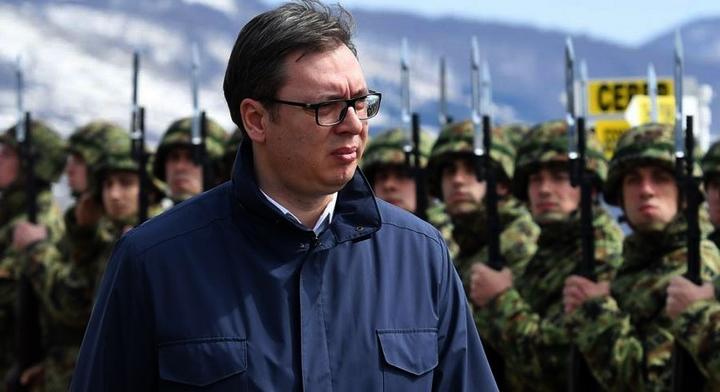 Vučić: Még idén visszaállítjuk a 75 napos kötelező sorkatonai szolgálatot