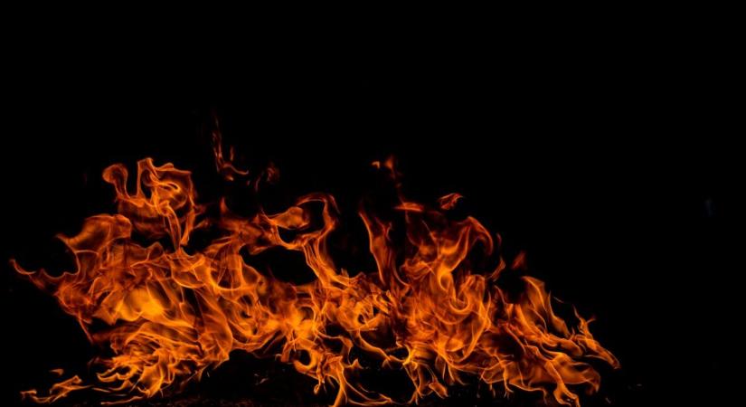 Minden odaveszett a tűzben – 4 napos csecsemővel menekült a fiatal édesanya