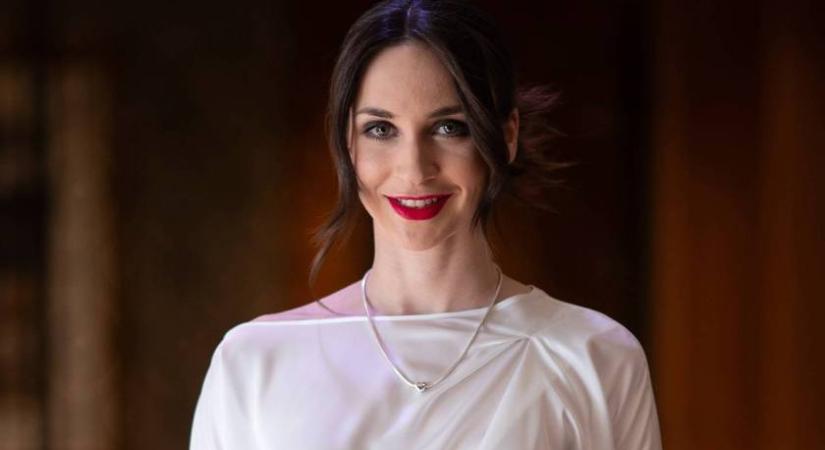 Törőcsik Franciska kis feketében villantotta meg a lábait: meghódította a vörös szőnyeget