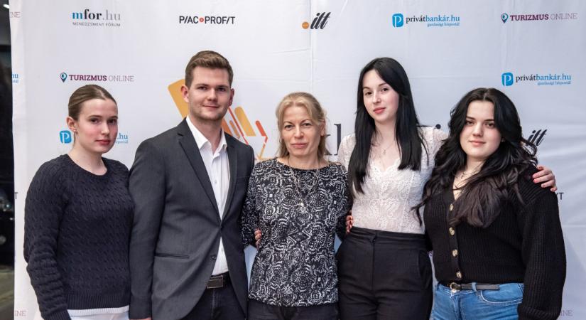 Ezek a diákok értenek a legjobban a pénzügyekhez – megvannak a Pénzügyi Junior Klasszisok