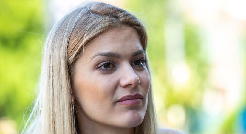 Elképesztő! Weisz Fanni egy perc alatt új külsőt kapott