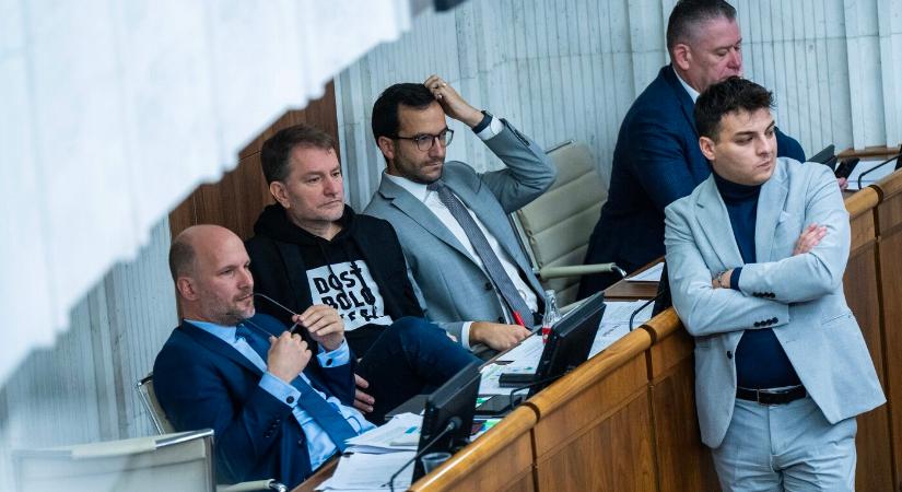 „Mi van, te f*sz?!” – Erik Vlček vizespalackkal dobta meg Matovičot (VIDEÓ)